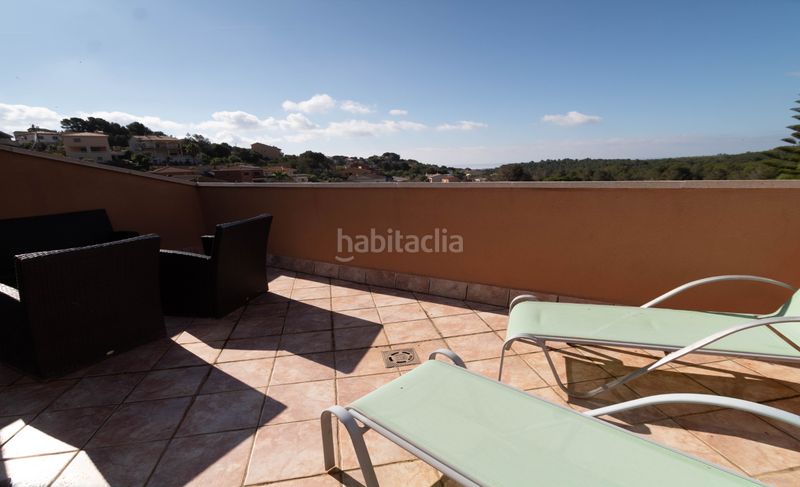 Foto b8986096-c672-486c-ab36-4d61c99053c4. Xalet amb xemeneia calefacció aparcament piscina a Vendrell (El)
