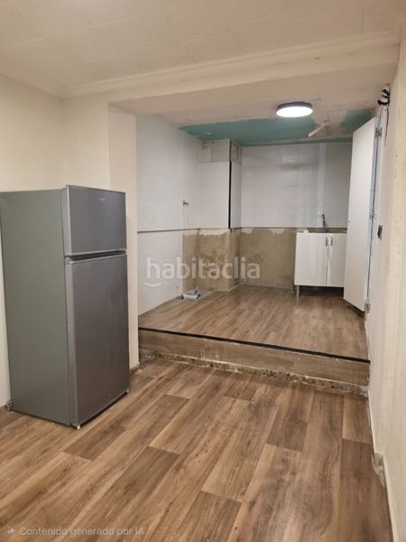 Foto e668b4ee-ad19-4abe-8fe2-035ffb278b12. Local comercial a Antiga Moreira Sagunt