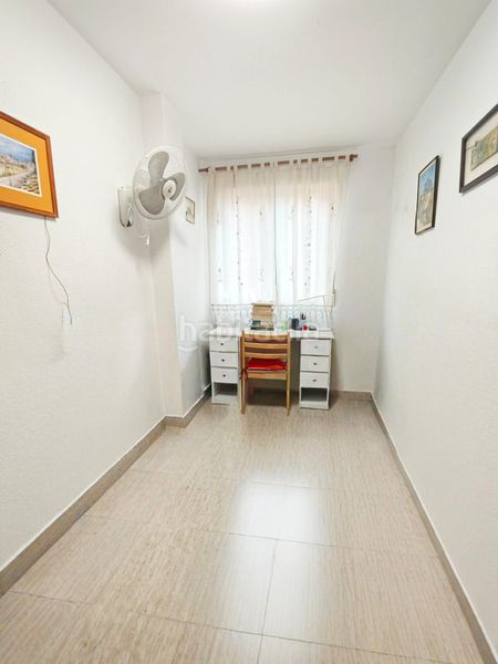 Foto 4e31dbcf-115b-402a-aa70-fff0f49ed4f2. Pis amb aparcament a Centro Oropesa del Mar
