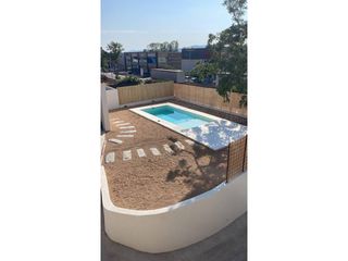 Masia  Calle angel guimera. Masia reformada en pleno palam�s