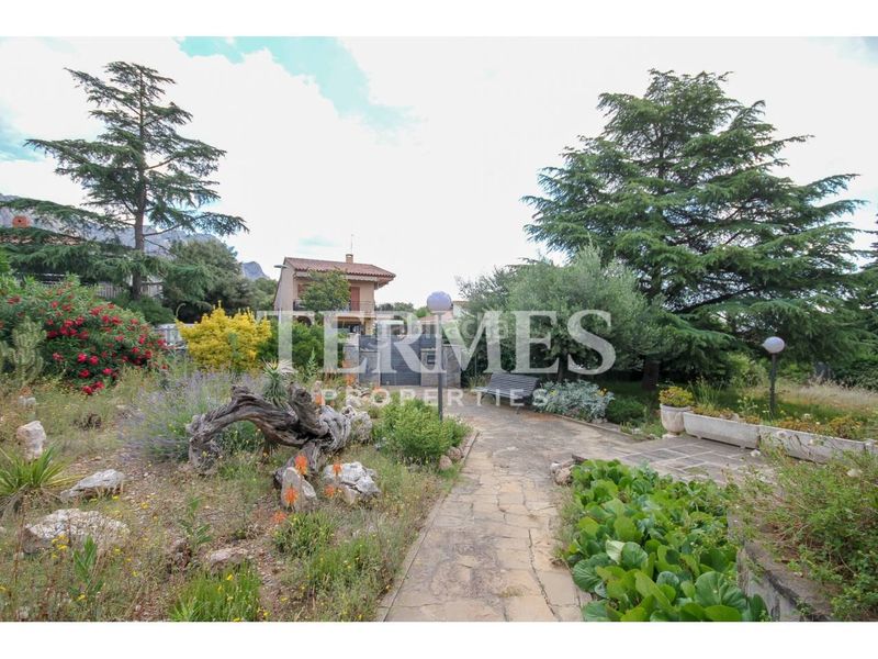 Foto e16fa4f2-5d18-410b-b1f7-301420747f21. Casa amb calefacció aparcament a Collbató