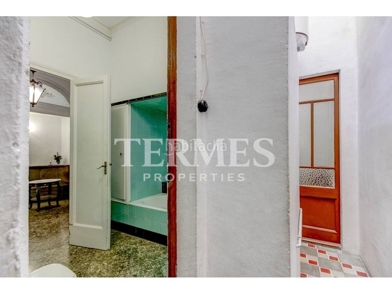 Foto 4f6c3d76-a702-42a0-a289-05214f26afb4. Casa adossada amb calefacció aparcament a Centre Mataró