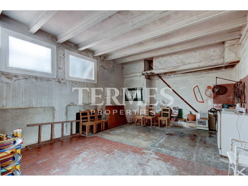 Foto 5a6d4f4a-6985-4019-b1ae-f552db51c12d. Casa adossada amb calefacció aparcament a Centre Mataró