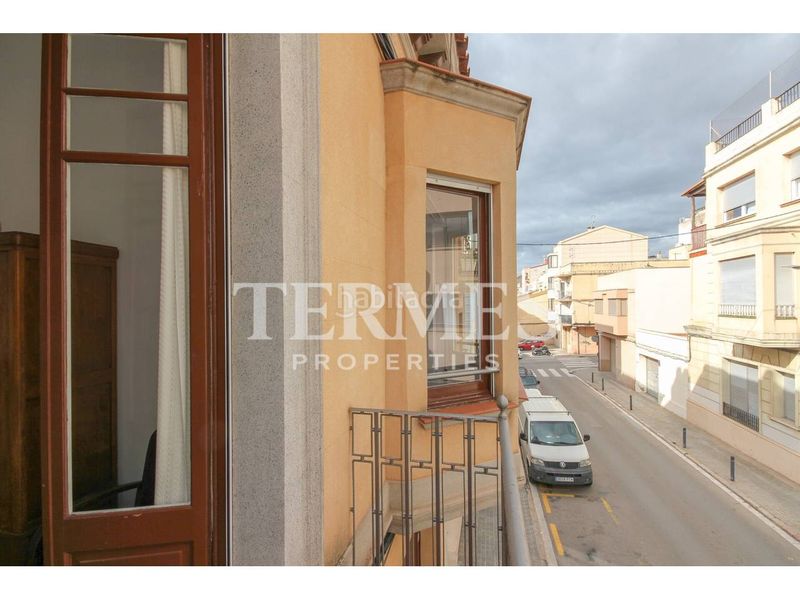 Foto 7f4abe9c-6586-4e56-98d6-b7eeb59f0015. Casa adossada amb calefacció aparcament a Centre Mataró