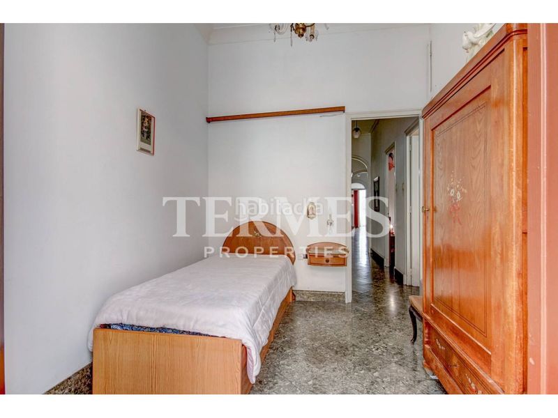 Foto b94fdaa7-c449-4560-a49d-a03ad4913278. Casa adossada amb calefacció aparcament a Centre Mataró