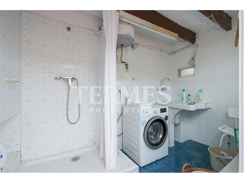 Foto ca7f91c1-9809-406c-914d-1b4095b7cb53. Casa adossada amb calefacció aparcament a Centre Mataró