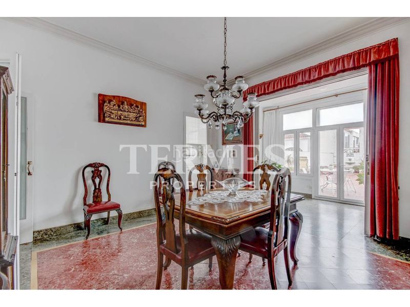Foto e6bcc896-c2c7-4503-a63d-914700a470e5. Casa adossada amb calefacció aparcament a Centre Mataró