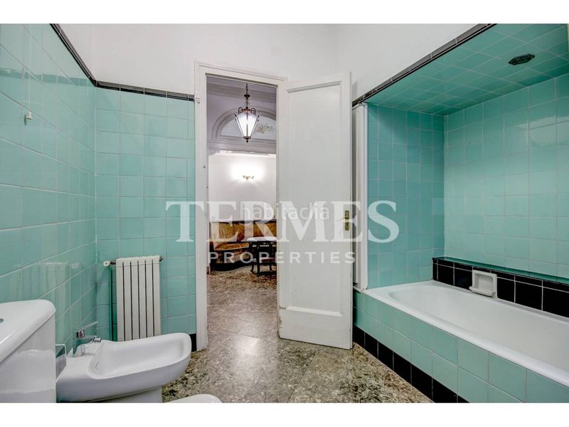 Foto f1216a8b-8568-49d5-ab75-52e9e0a5f230. Casa adossada amb calefacció aparcament a Centre Mataró