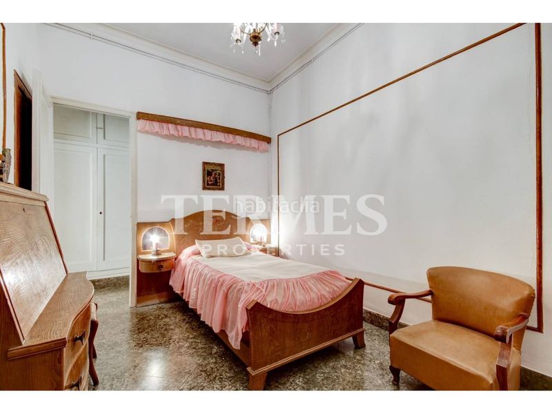 Foto f8b775a6-a130-4c10-b453-e0699a8ddf59. Casa adossada amb calefacció aparcament a Centre Mataró