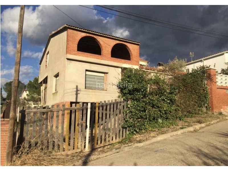Foto 65607fb3-b86b-4a74-aadd-e3c8a9b0d439. Casa amb aparcament a Masquefa