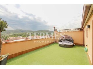 Etagenwohnung  Calle sant eduald. Pis en venta a begues