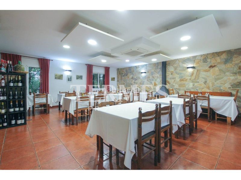 Foto 44a60916-11c3-43e2-af7f-d28b0ec41a38. Local comercial a Cabrils