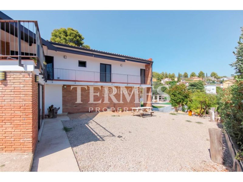 Foto a7080c0c-d28f-424f-ac9c-b31e1f5b9e2c. Lloguer casa amb calefacció aparcament piscina a Gavà