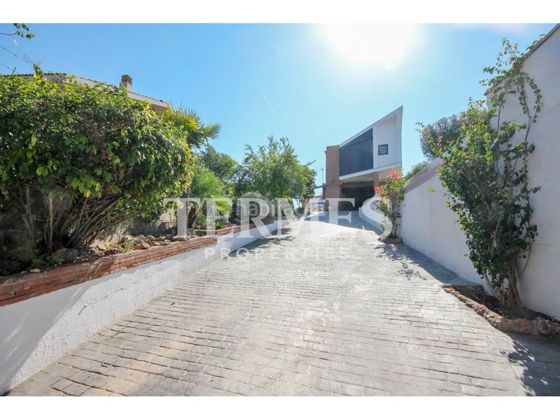 Foto af47a62c-d96e-49c4-b161-c88fae67bfce. Lloguer casa amb calefacció aparcament piscina a Gavà