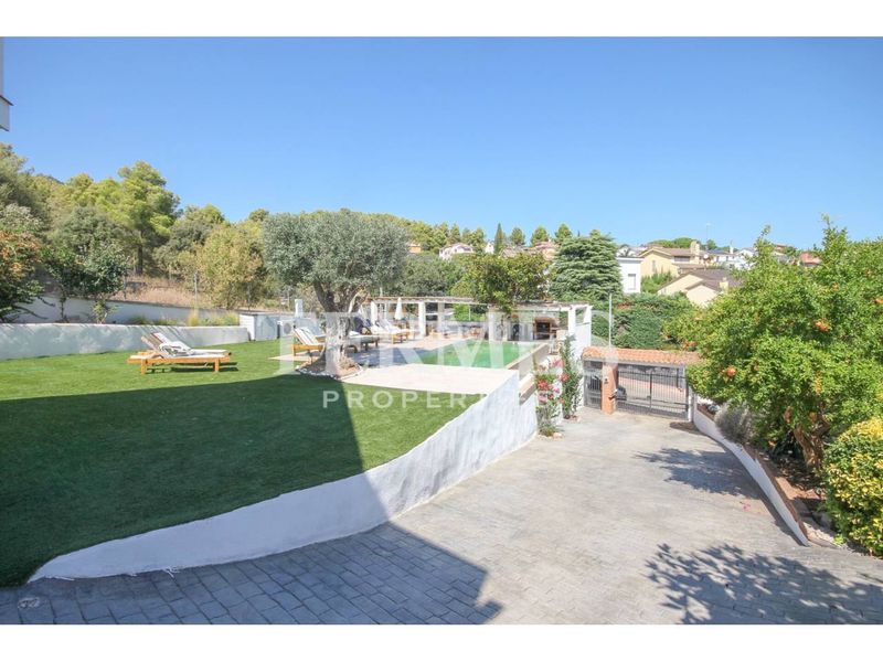 Foto ded973ed-7962-4a49-b459-79ac44cf6d6e. Lloguer casa amb calefacció aparcament piscina a Gavà