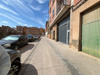 Local Comercial  Calle excideuil 20. Local con patio privado y gran potencial en murillo de río leza