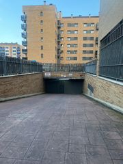 Parking coche  Calle sorzano. Se venden plazas de garaje en zona la cava � logro�o