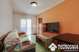 Pis a Llefià. Piso en venta en badalona