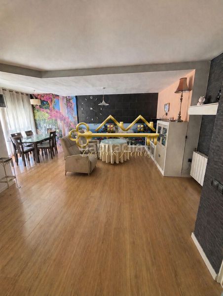 Foto 4f379cc4-18bd-49aa-aa3c-55363c0342ee. Pis amb calefacció a Centro Ontinyent