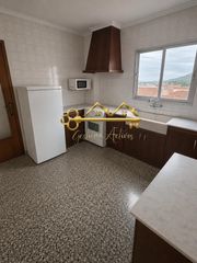 Flat in Vallada. Piso de 3 habitaciones y 110 m2 en pleno centro de vallada  exce