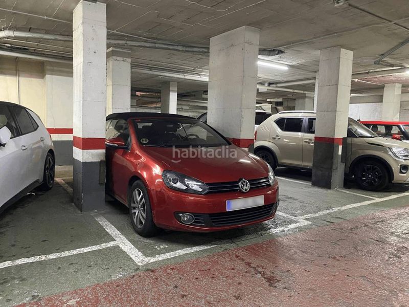 Foto 5347ad34-56a4-4a5e-b179-da0533954b2f. Aparcament cotxe a Dreta de l´Eixample Barcelona