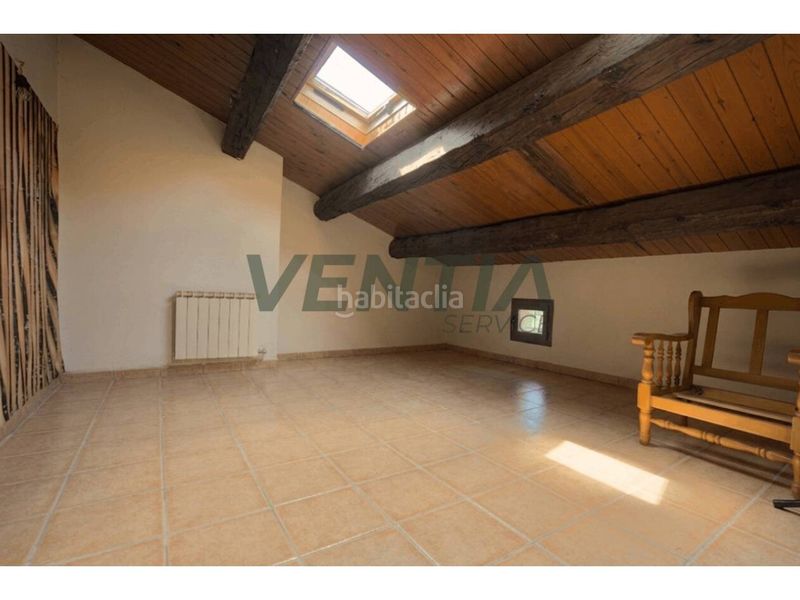Foto e4382f44-6c90-464f-9317-c49f002c8871. Dúplex  en venta en Berga