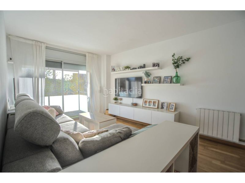 Foto 28be4b03-aee1-4da2-868d-6af1da3e0200. Flat in calle josep montserrat 1 in Llagosta (La)