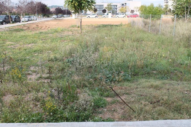 Foto 2fc50f1a-bf40-484b-b5b5-7e56ae9505c7. Terreny residencial a carrer de corró 372 a Lledoner Granollers