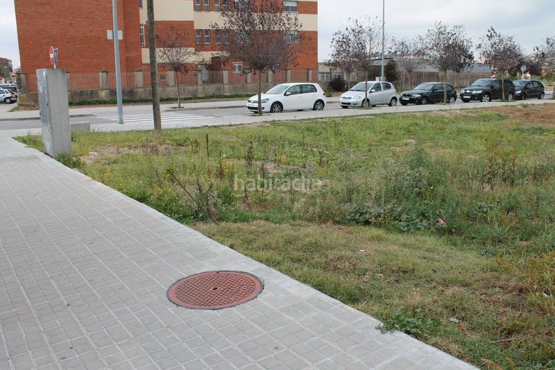 Foto e460be3a-364c-40db-af29-790058abee59. Terreny residencial a carrer de corró 372 a Lledoner Granollers