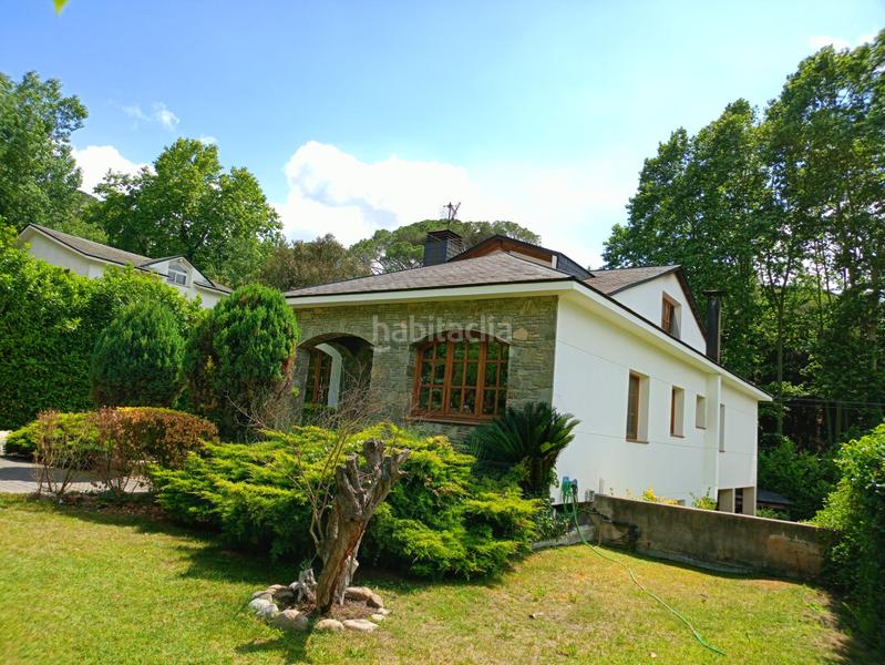 Foto 7eaf1361-8b99-4396-8144-7a1c713e12bd. Xalet amb xemeneia aparcament a Vallgorguina