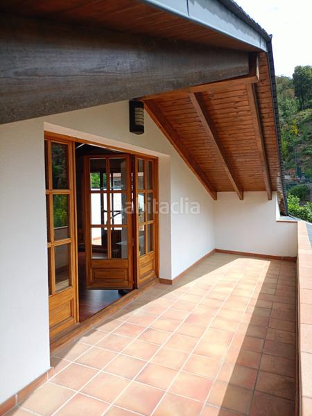 Foto a9820b6a-5543-47c6-b9a4-9b5431592ae3. Xalet amb xemeneia aparcament a Vallgorguina