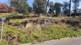 Terreny residencial a Carrer de la cerdanya 3. Con vistas, soleado y poca inclinaci�n en urbanizaci�n de can bo