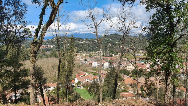 Foto 01f81738-ed66-4e91-93a9-2ee25b35a79f. Finca rústica a carrer montvall 1 a Vallgorguina