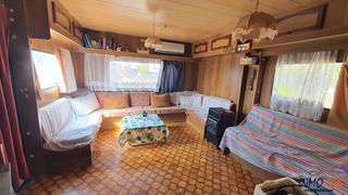Finca rústica a Vallgorguina. Parcela con módulo en camping roquetes de vallgorguina!