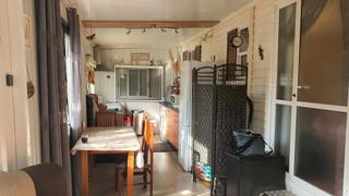 Casa  Plaça sector la batllòria 1. Módulo en camping para vivir todo el año o temporada!