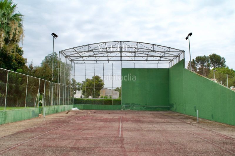 Foto 52b70e08-d219-4af5-b871-c72a7241d460. Xalet amb piscina a Montepilar Eliana (l´)