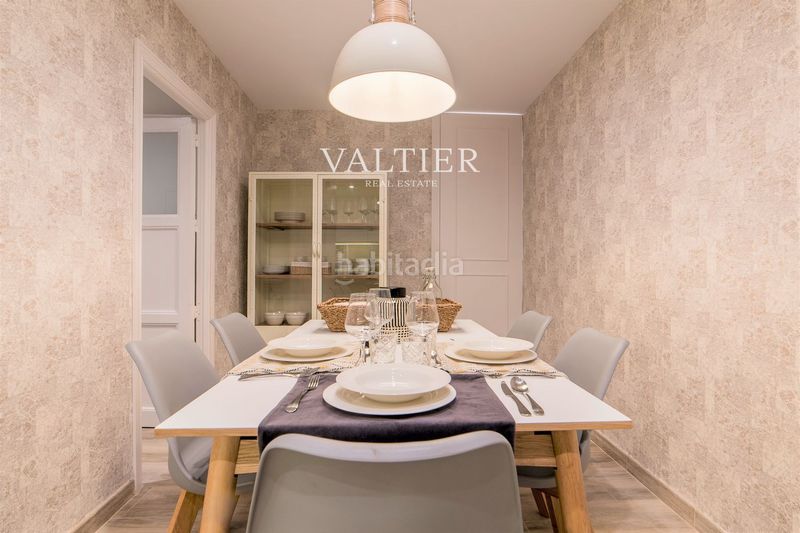 Foto f921a29b-daf6-4924-ad20-5566091284de. Rent flat with heating parking in Argüelles Madrid