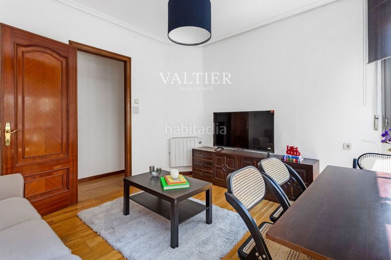 Foto a9c4ba4f-f429-4ef7-ad37-8ea01145dd6a. Pis a Vallehermoso Madrid