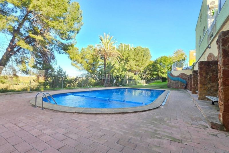 Foto 8e4bc36b-7261-4eed-a11a-38bf997893d7. Xalet amb aparcament piscina a Almoines