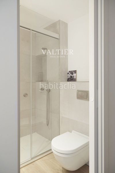 Foto 0ca58da3-7cbe-445b-9951-b052aaa50ce7. Àtic a Arapiles Madrid