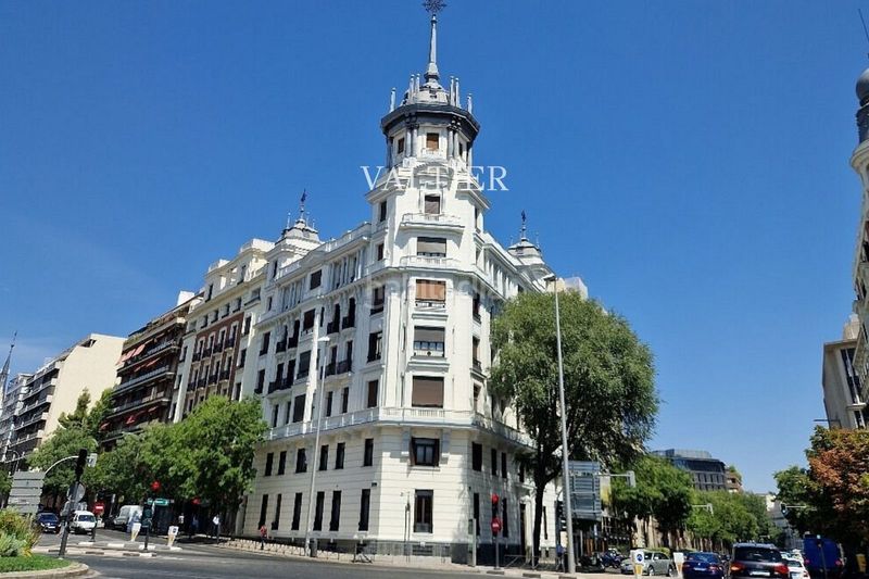 Foto 75a8c9f9-6fa0-4070-b43c-35da9bd6b102. Flat in Almagro Madrid