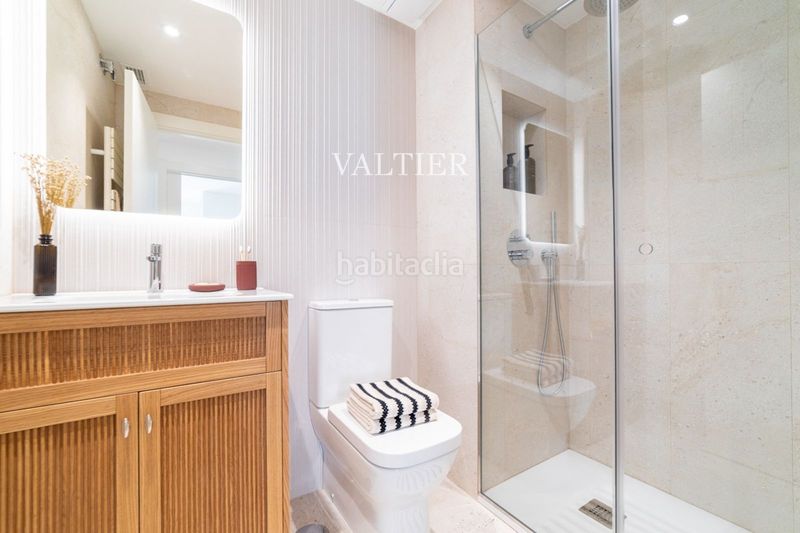 Foto bdb8947b-bb5d-475c-b303-3a1fb38a3356. Flat in Almagro Madrid