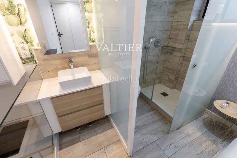 Foto affcec56-67f5-43cc-bfb3-92f8a0940acb. Rent flat in Valdeacederas Madrid