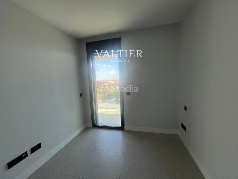 Foto 92b9cbf2-ef63-449f-b324-5a7226ac6dbe. Lloguer pis amb aparcament piscina a Colina Madrid