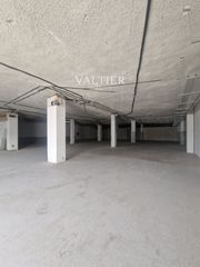 Rent Industrial building  Calle dels traginers. Muelle de carga y descarga en edificio imper