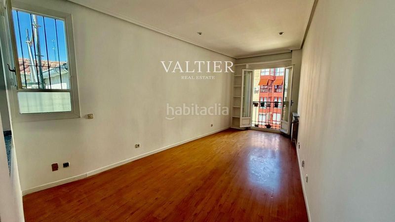 Foto 05c48c84-d5c7-47e8-9886-0640af7e58a2. Rent penthouse in Palacio Madrid