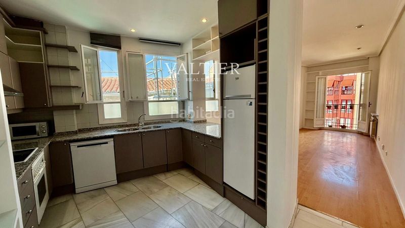 Foto d268c139-db14-4885-8f31-987b139fad2c. Rent penthouse in Palacio Madrid