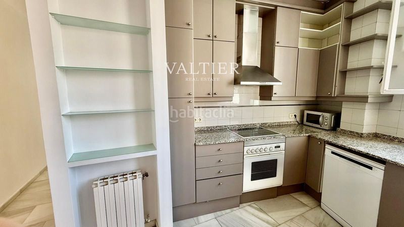 Foto e9df22e3-1535-417f-953e-54aac2444210. Rent penthouse in Palacio Madrid