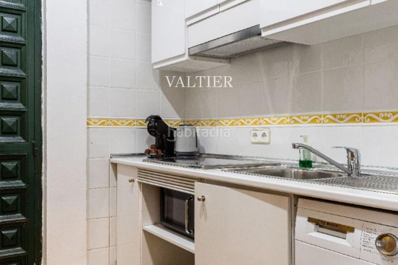Foto 74f9e9f2-c5bc-4e4f-98dd-2d2d4971fb88. Rent flat in Sol Madrid