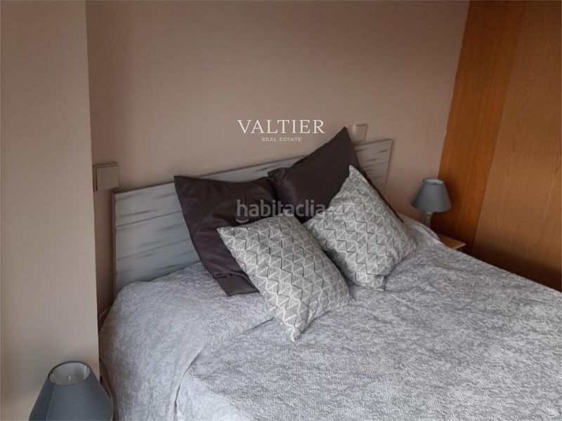 Foto 17d0b45a-64ca-48b4-9ed5-11610faeb0e4. Lloguer pis a Valdeacederas Madrid